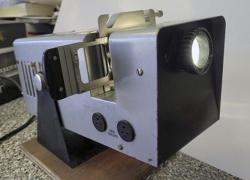 Solar 250 vintage projector